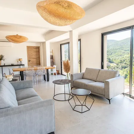 Nouveaute ! Magnifique De Standing Avec Piscine, Entre Et Montagnes, A 3 Minutes Des Belles Plages De La Rive Sud فيلة بورْتِكْسْيو